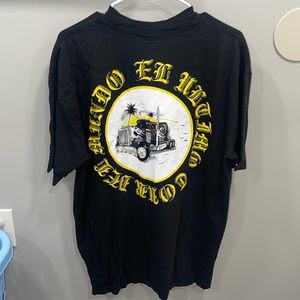 BAD BUNNY OFFICIAL EL ULTIMO TOUR DEL MUNDO MERCHANDISE T SHIRT size large nwt